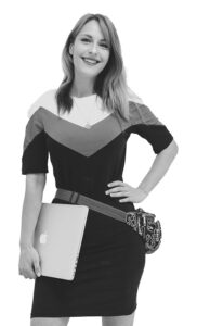 Julia Fey, Assistentin der Geschäftsführung mit Schwerpunkt in den Bereichen SEO, SEA, Social Media Betreuung und Werbetexterin , unterstützt auch Fotoshootings, plant Kampagnen für Werbefotografie, professionelle Fotografie, Printmarketing, Webdesign, Online Shopsysteme, Hosting, Provider und Assistentin des Geschäftsführers der Werbeagentur im Saarland für erfolgreiches Social Media Marketing, SEO und SEA.