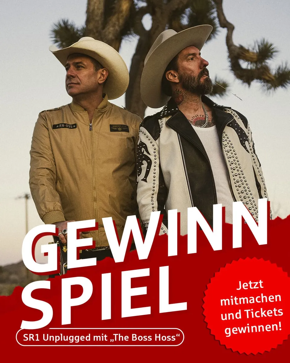 Gewinnspielmotiv der Sparkassen-Finanzgruppe Saar mit The BossHoss in Cowboyhüten vor Wüstenkulisse