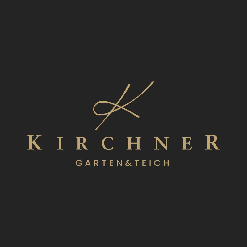 Logo von Kirchner Garten & Teich aus Heidenrod in Gold auf dunklem Hintergrund